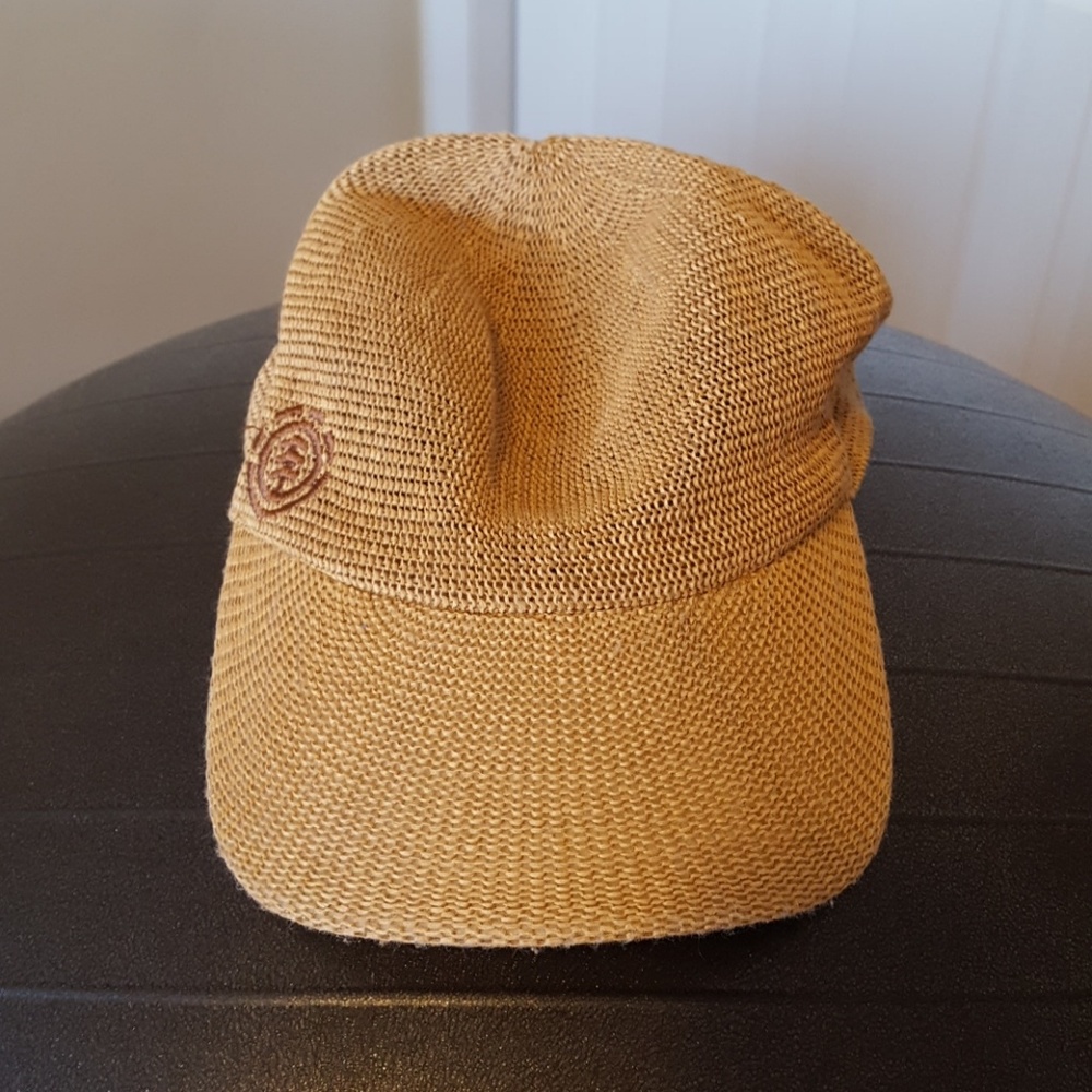 Straw cap